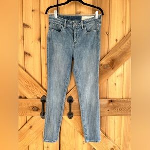 Crop High Wasted Jeans